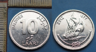 2012 - 10 laari - Maledivy