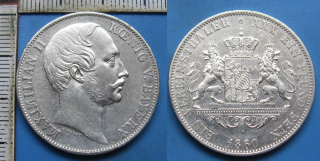 1860 - 1 spolkový tolar, stříbro - Bavorsko, Maximilián II., pěkný