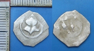 1393 - 1450 - fenik se čtyřrázem, stříbro - Bavorsko, Landshut, Jindřich IV.